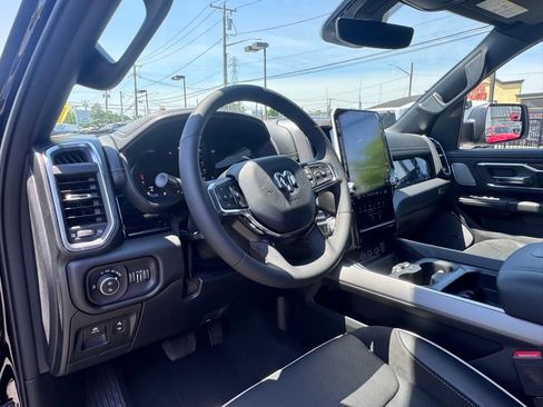 New 2026 RAM 1500 Laramie AWD/4WD image 13