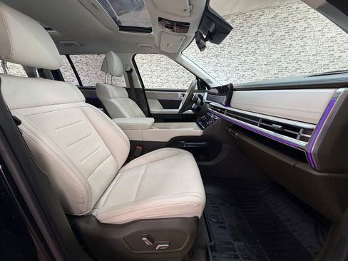 Certified 2025 Hyundai Santa Fe Calligraphy image 10