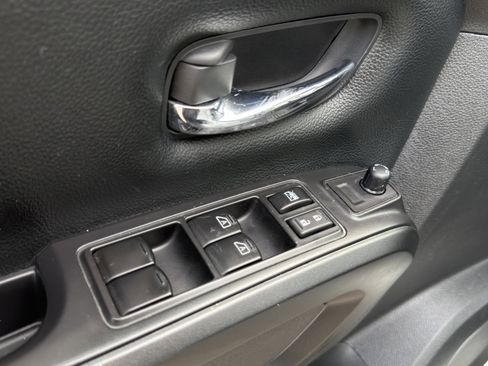 Used 2021 Nissan Titan PRO-4X w/ Pro-4x Convenience Package image 17