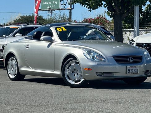 Used 2002 Lexus SC 430 Convertible RWD image 2