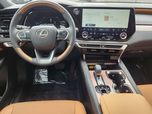 Used 2025 Lexus RX 350h image 17