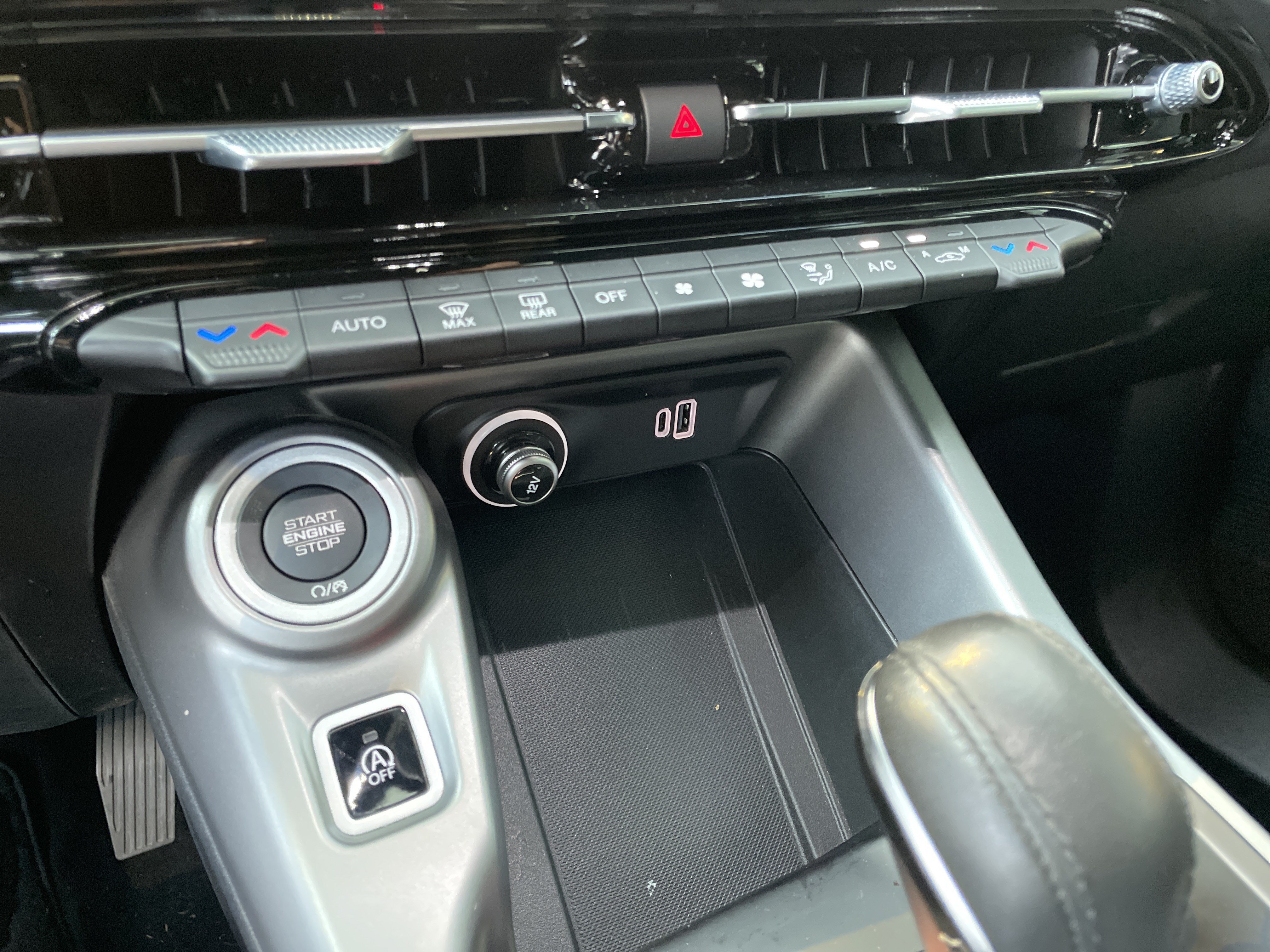 Used 2024 Dodge Hornet GT w/ GT Blacktop Package AWD/4WD image 29