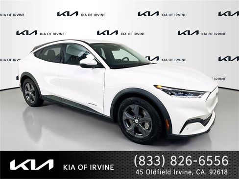 Used 2022 Ford Mustang Mach-E Select image 1