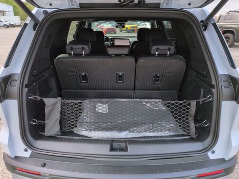 New 2026 Chevrolet Traverse Z71 w/ Enhanced Driving Package AWD/4WD image 25