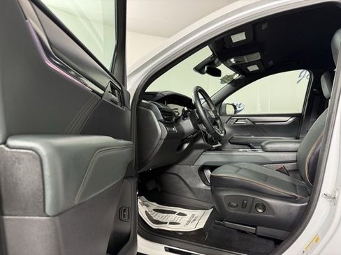 Used 2024 GMC Acadia AT4 w/ LPO, Floor Liner Package image 10