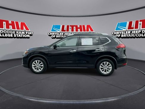 Used 2019 Nissan Rogue S w/ Special Edition Package FWD image 5