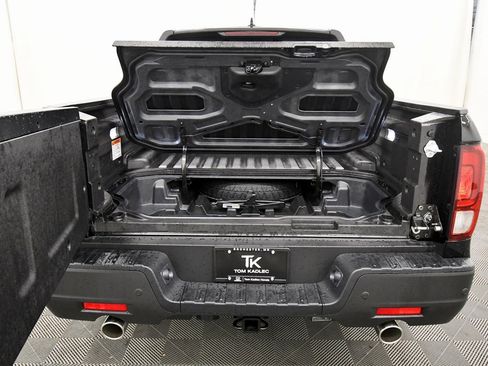 New 2026 Honda Ridgeline Black Edition image 7