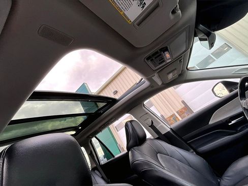 Used 2024 Toyota Grand Highlander Limited image 22