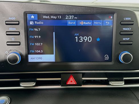 Used 2021 Hyundai Elantra SEL FWD image 16