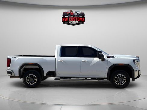 Used 2024 GMC Sierra 2500 SLE w/ SLE Convenience Package image 8