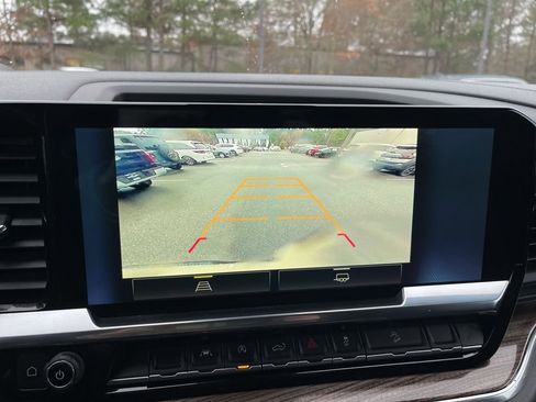 Used 2022 Chevrolet Silverado 1500 LT Trail Boss image 12