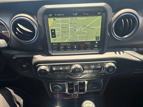 Used 2021 Jeep Wrangler Unlimited Rubicon 4xe w/ Cold Weather Group AWD/4WD image 6