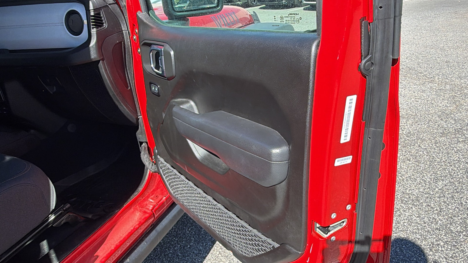 Certified 2025 Jeep Wrangler Unlimited Sport S 4xe AWD/4WD image 18