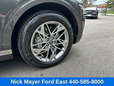 Used 2025 Genesis GV70 2.5T w/ Select Package image 14