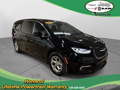 Used 2024 Chrysler Pacifica Limited