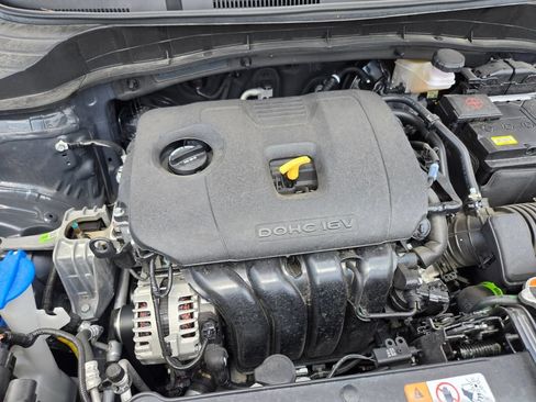Used 2025 Kia Soul LX w/ LX Technology Package FWD image 20
