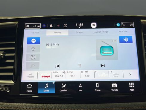 Used 2023 Chrysler Pacifica Pinnacle FWD image 33