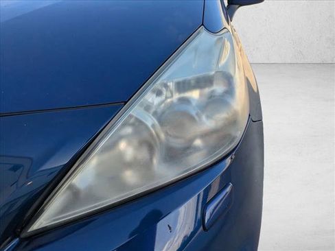 Used 2012 Toyota Prius V Five image 9