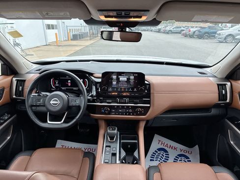Used 2025 Nissan Pathfinder Platinum w/ Cargo Package FWD image 21