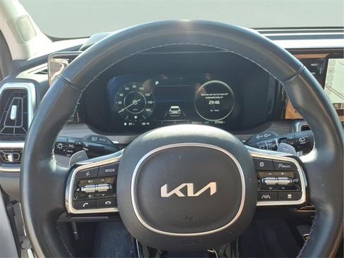 Used 2023 Kia Sorento SX Prestige image 20