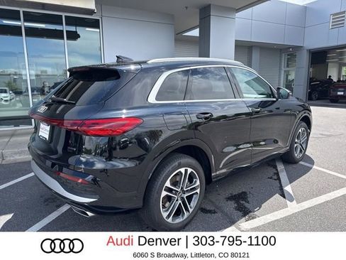 Used 2025 Audi Q5 Premium w/ 19" Wheel Package AWD/4WD image 4