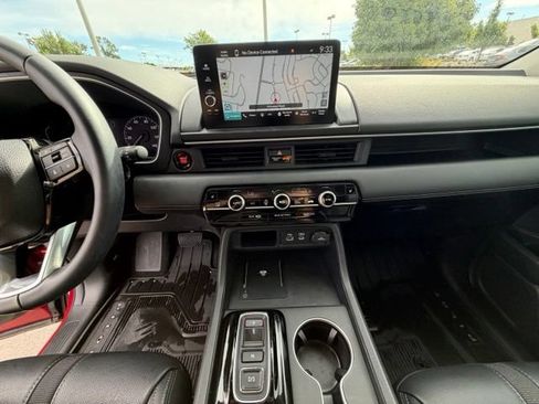 Used 2025 Honda Pilot Touring image 26