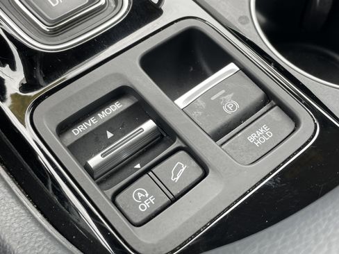 Used 2023 Honda Pilot Elite image 16