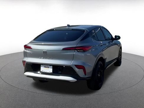 Used 2025 Buick Envista Sport Touring image 14