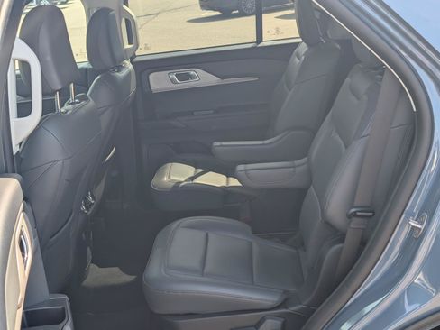 Used 2026 Ford Explorer Active w/ Active Comfort Package RWD image 25