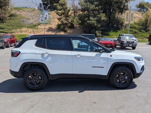 Certified 2024 Jeep Compass Trailhawk AWD/4WD image 10