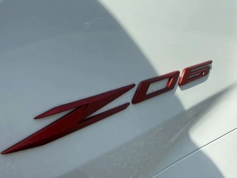 Used 2025 Chevrolet Corvette Z06 RWD image 14
