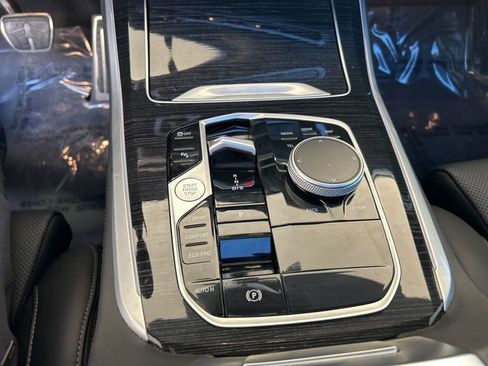 Used 2024 BMW X5 sDrive40i w/ M Sport Package image 57