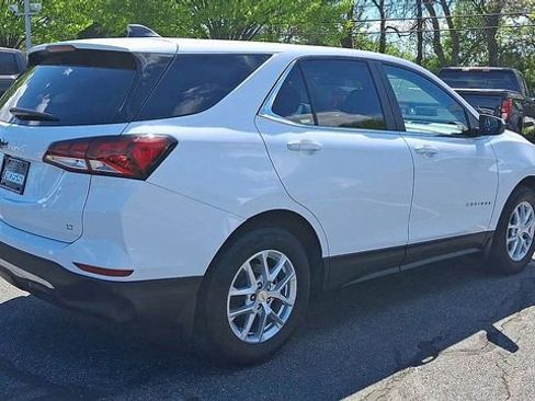 Used 2023 Chevrolet Equinox LT FWD image 8