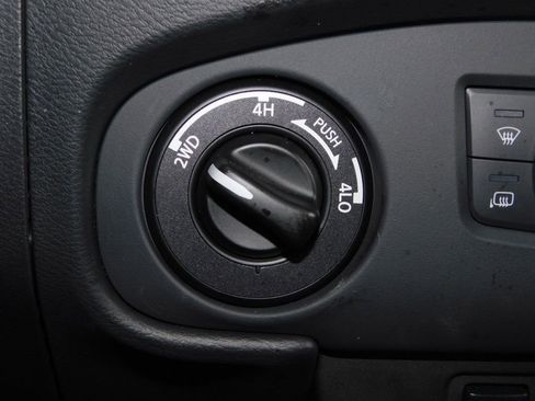 Used 2023 Nissan Frontier SV w/ SV Convenience Package image 40