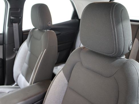Used 2024 Chevrolet TrailBlazer LS w/ LS Confidence Package FWD image 4