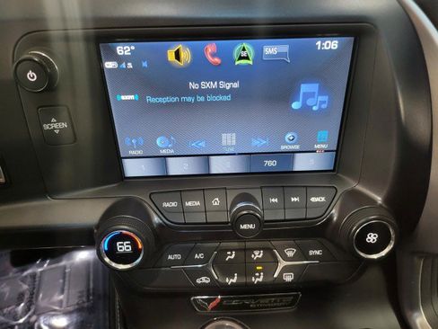 Used 2018 Chevrolet Corvette Stingray Coupe w/ Carbon Flash Badge Package image 27