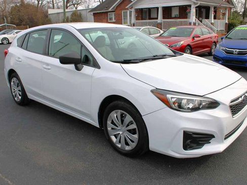 Used 2019 Subaru Impreza 2.0i w/ Eyesight image 4