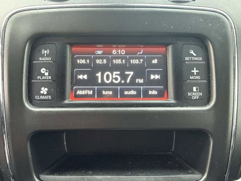 Used 2018 Dodge Journey SE image 20