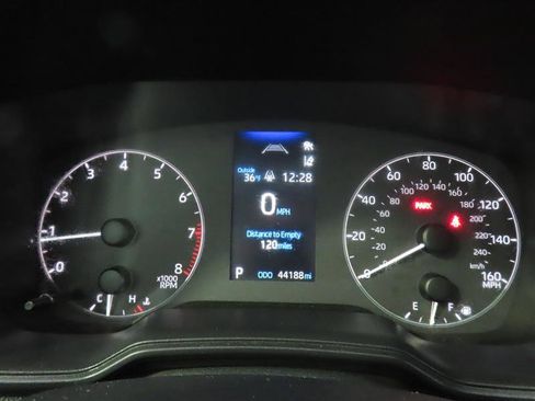 Used 2025 Toyota Corolla LE image 16