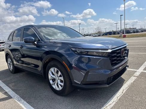 Used 2024 Honda CR-V LX image 3