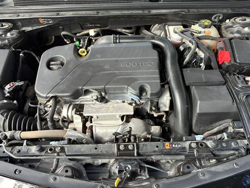 Used 2022 Chevrolet Malibu RS image 18