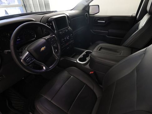 Used 2021 Chevrolet Silverado 1500 LTZ RWD image 16