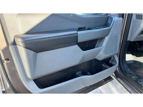 Used 2023 Ford F150 XLT image 6