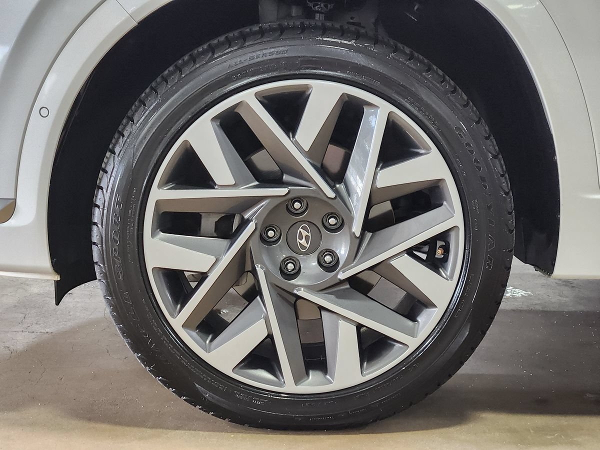 Used 2021 Hyundai Santa Fe Calligraphy AWD/4WD image 28