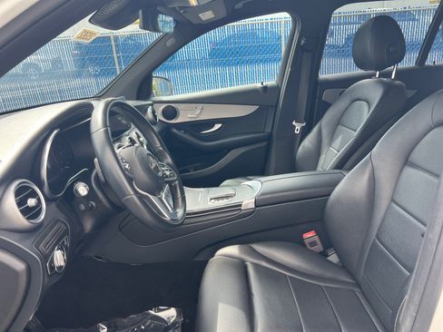 Certified 2022 Mercedes-Benz GLC 300 image 19