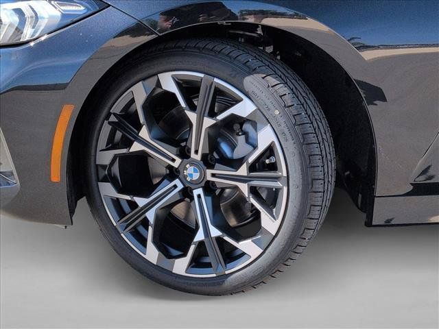 Used 2026 BMW 330i Sedan w/ Premium Package RWD image 10