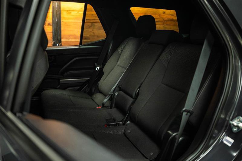 Used 2025 Toyota 4Runner SR5 AWD/4WD image 10