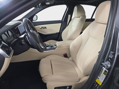 Used 2020 BMW 330i xDrive Sedan w/ Convenience Package image 17