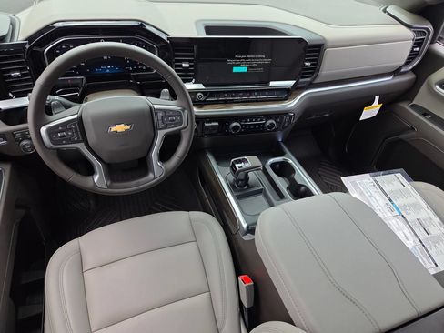 New 2026 Chevrolet Silverado 1500 LT w/ Z71 Off-Road Package AWD/4WD image 7