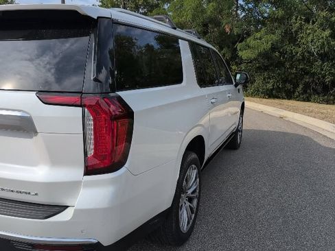Used 2021 GMC Yukon XL Denali w/ Denali Ultimate Package AWD/4WD image 4
